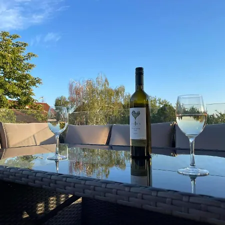 Luxury In Balatonalmadi, Almadi Lux I - Ocean Blue