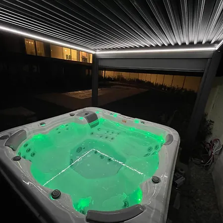 Luxury In Balatonalmadi, Almadi Lux I - Ocean Blue 아파트 발라톤알마디