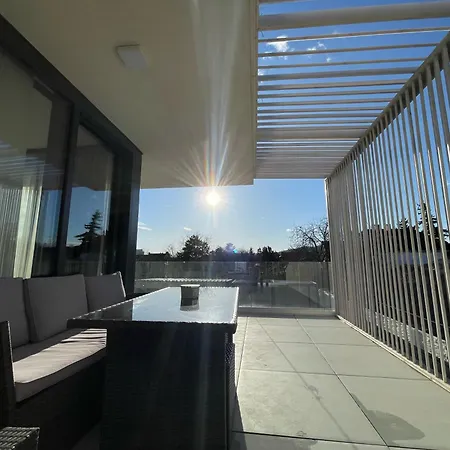 Luxury In Balatonalmadi, Almadi Lux I - Ocean Blue *