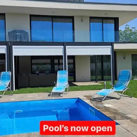 Luxury In Balatonalmadi, Almadi Lux I - Ocean Blue