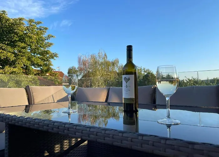 Luxury In Balatonalmadi, Almadi Lux I - Ocean Blue