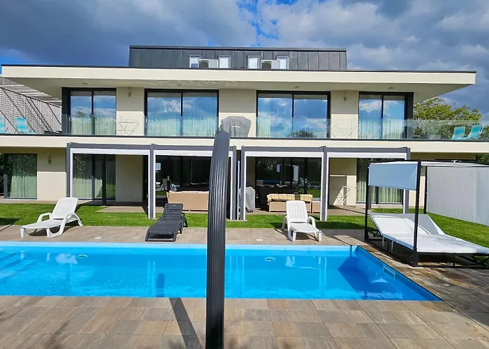 Luxury In Balatonalmadi, Almadi Lux I - Ocean Blue *